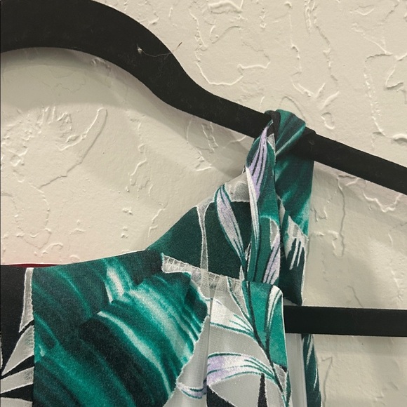 Jennifer Lopez Green Leaf Print A-Line Skirt - Picture 5 of 5